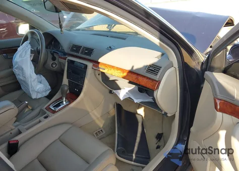 2002 Audi A4 3.0 Quattro из США, поврежденный, VIN WAULT68E82A310740